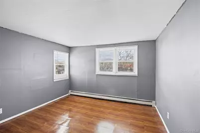 6 Sportsman Court, Shirley, NY 11967 - Photo 22
