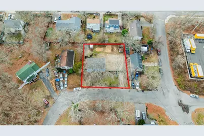 6 Sportsman Court, Shirley, NY 11967 - Photo 30