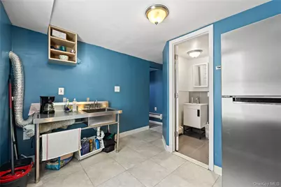 4114 Wickham Avenue, Bronx, NY 10466 - Photo 16