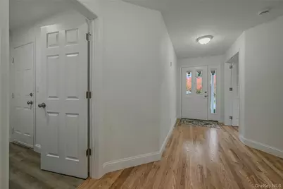 98 Scenic Lake Drive, Riverhead, NY 11901 - Photo 4