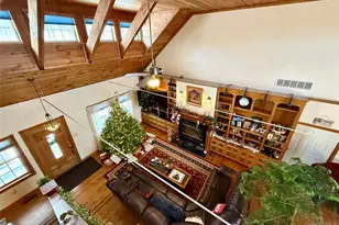 912-918 Hollow Rd, Salt Point, NY 12578 - Photo 10