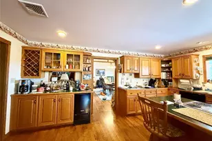912-918 Hollow Rd, Salt Point, NY 12578 - Photo 4
