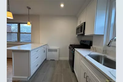131-30 Laurelton Parkway #Lower, Springfield Gardens, NY 11422 - Photo 6