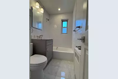 131-30 Laurelton Parkway #Lower, Springfield Gardens, NY 11422 - Photo 4