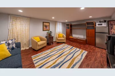 20 Sterling Place, Roosevelt, NY 11575 - Photo 28