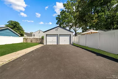 87 Parsons Drive, Hempstead, NY 11550 - Photo 2