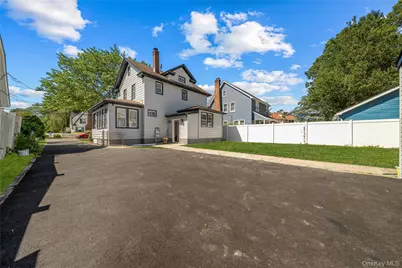 87 Parsons Drive, Hempstead, NY 11550 - Photo 22