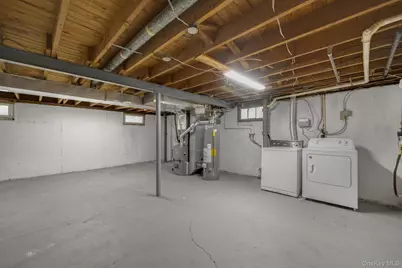 22 Heath Lane, East Northport, NY 11731 - Photo 16