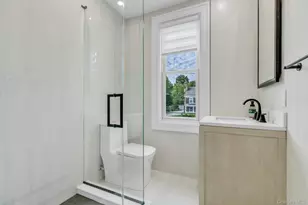 76 Green St, Huntington, NY 11743 - Photo 16