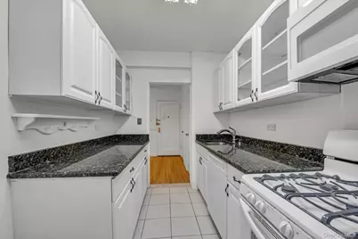 123-35 82nd Road #4H, Kew Gardens, NY 11415 - Photo 6