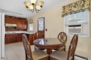 2 Kirkup St, Bay Shore, NY 11706 - Photo 12