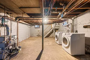 63 E Seaman Ave, Freeport, NY 11520 - Photo 18