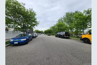 14746 223rd Street, Springfield Gardens, NY 11413 - Photo 22