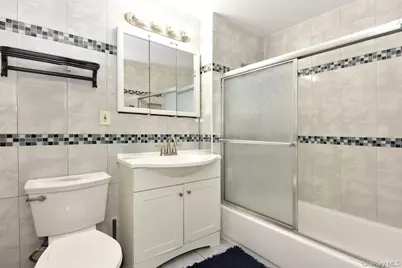 166-30 Gothic Drive, Jamaica, NY 11432 - Photo 18