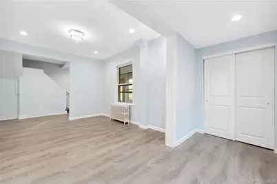 120 N Forest Avenue, Rockville Centre, NY 11570 - Photo 4