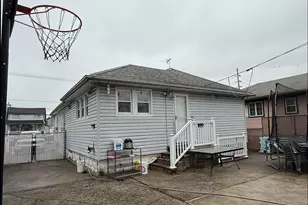 17 Litchfield Ave, Elmont, NY 11003 - Photo 12