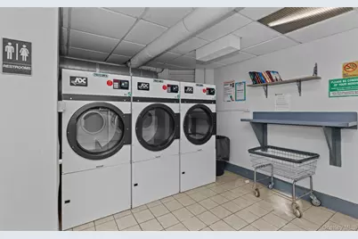 32 Cathedral Avenue #6c, Hempstead, NY 11550 - Photo 12