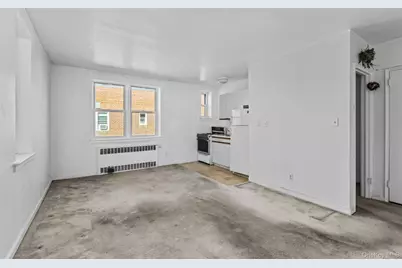 32 Cathedral Avenue #6c, Hempstead, NY 11550 - Photo 6