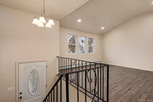 36 N 15th St, Wheatley Heights, NY 11798 - Photo 4