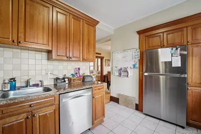 76 E Maple Avenue, Suffern, NY 10901 - Photo 12