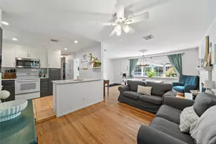 5 Magnolia Ln, Miller Place, NY 11764 - Photo 10