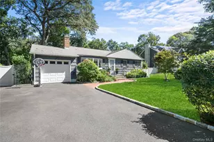 5 Magnolia Ln, Miller Place, NY 11764 - Photo 2