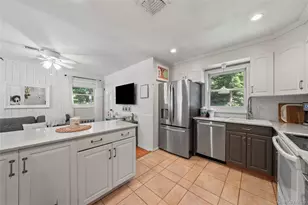 5 Magnolia Ln, Miller Place, NY 11764 - Photo 12