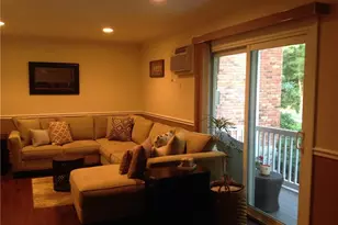 144 Doxbury Ln, Suffern, NY 10901 - Photo 2