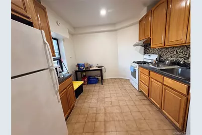 4037 77 St #5F, Elmhurst, NY 11373 - Photo 2