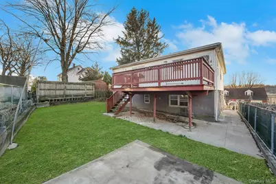 110 Beverly Road, Yonkers, NY 10710 - Photo 24