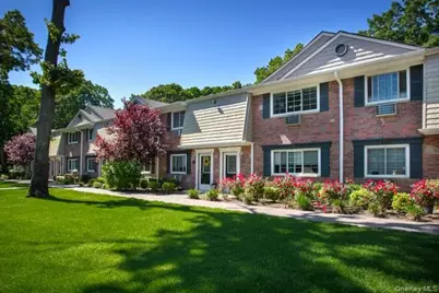 17 Quentin Place #1707B, Coram, NY 11727 - Photo 1