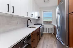 3725 Henry Hudson Pkwy, Bronx, NY 10463 - Photo 6