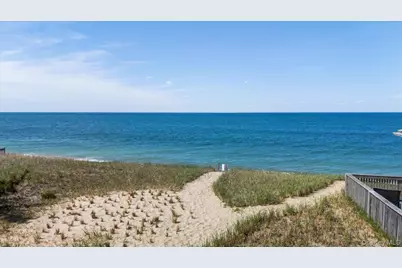 112 Soundview Drive, Montauk, NY 11954 - Photo 2
