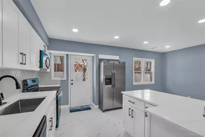 585 Elwood Road, East Northport, NY 11731 - Photo 2