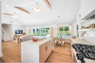 9 Pine Tree Road, Southampton, NY 11968 - Photo 6