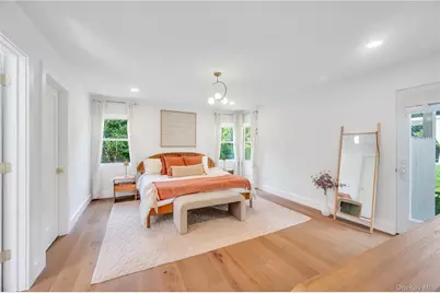 9 Pine Tree Road, Southampton, NY 11968 - Photo 8