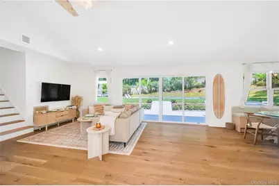 9 Pine Tree Road, Southampton, NY 11968 - Photo 10