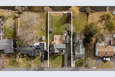 85 S Dunton Avenue, Patchogue, NY 11772 - Photo 42