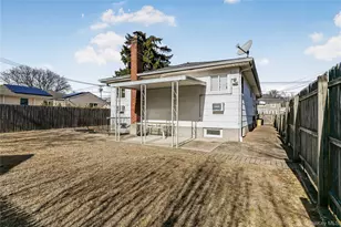 94 Conklin St, Farmingdale, NY 11735 - Photo 38