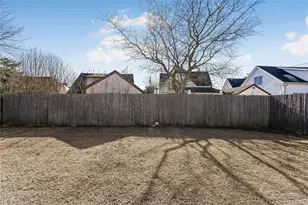 94 Conklin St, Farmingdale, NY 11735 - Photo 44