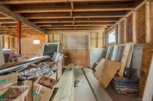 750 Shore Walk, Lindenhurst, NY 11757 - Photo 8