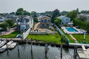 750 Shore Walk, Lindenhurst, NY 11757 - Photo 4