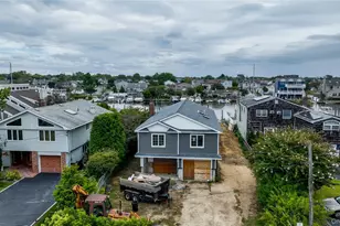 750 Shore Walk, Lindenhurst, NY 11757 - Photo 2