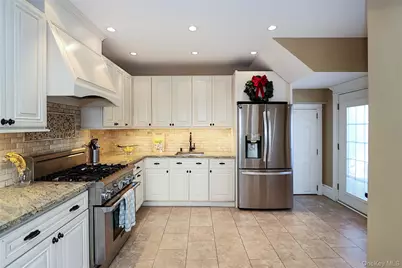 35 Francis Terrace, Glen Cove, NY 11542 - Photo 14