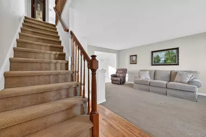 725 Logan Avenue, Bronx, NY 10465 - Photo 4