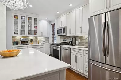 2345 Bell Boulevard #3F, Bayside, NY 11360 - Photo 6