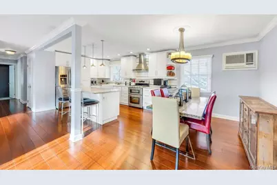 57 New South Road, Hicksville, NY 11801 - Photo 12