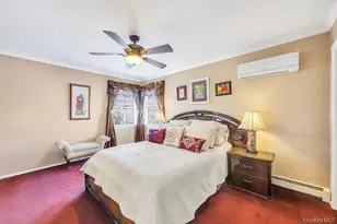 57 New South Rd, Hicksville, NY 11801 - Photo 18