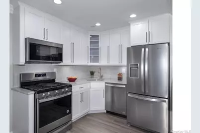 346 Terrace Road #I3-346, Bayport, NY 11705 - Photo 2