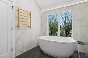 5 N Hills Rd, East Norwich, NY 11732 - Photo 32